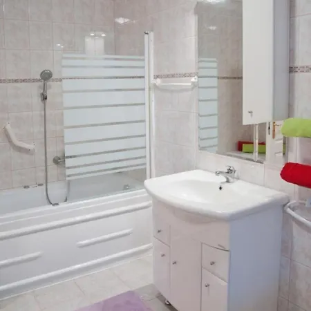 Prázdninový dům Hochwertiges Steffi Mit Terrasse By Interhome *